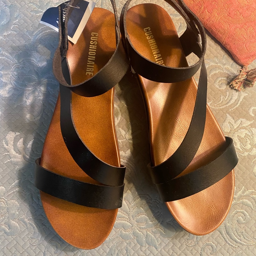 NWT Wedge sandals